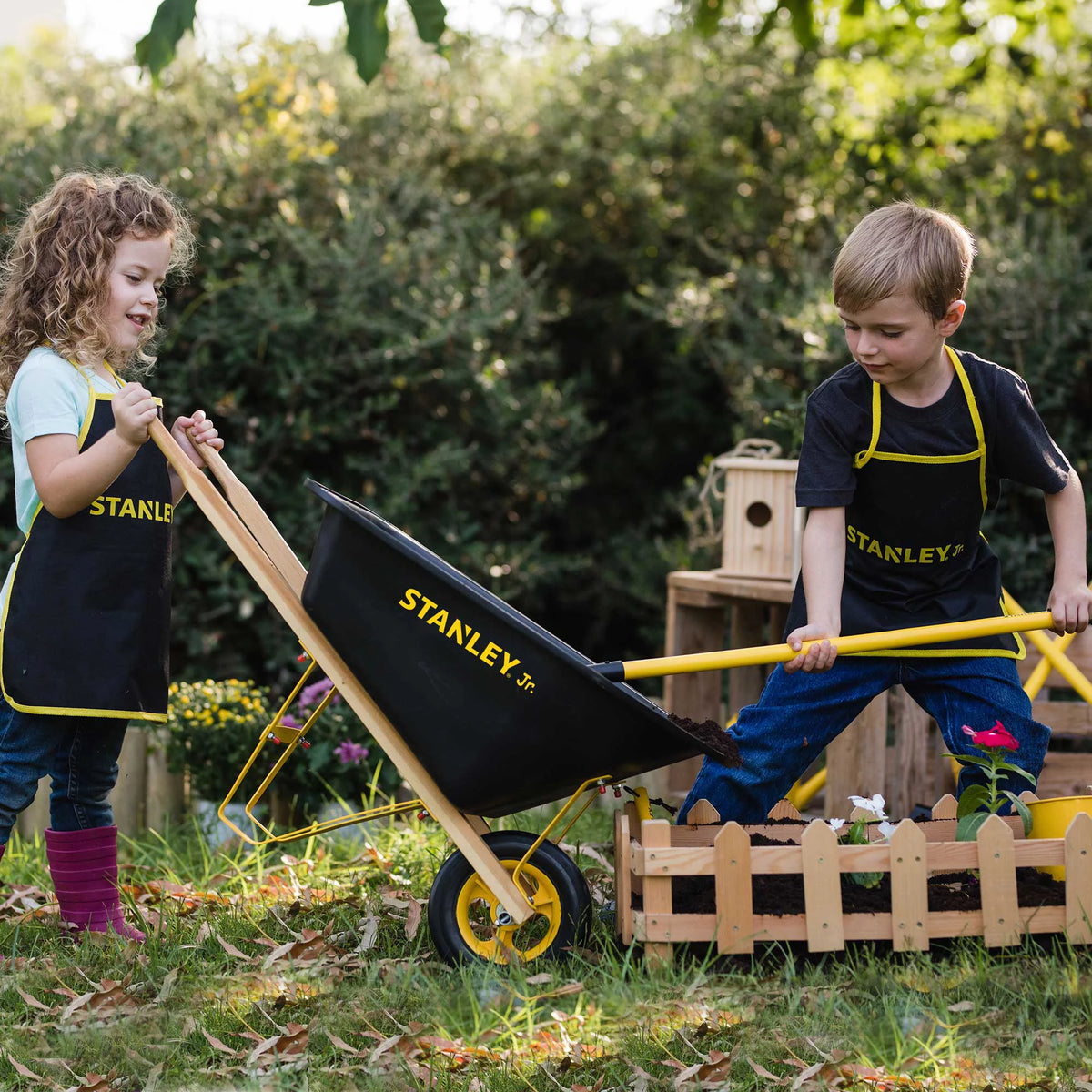 Kids Size Wheelbarrow N16705