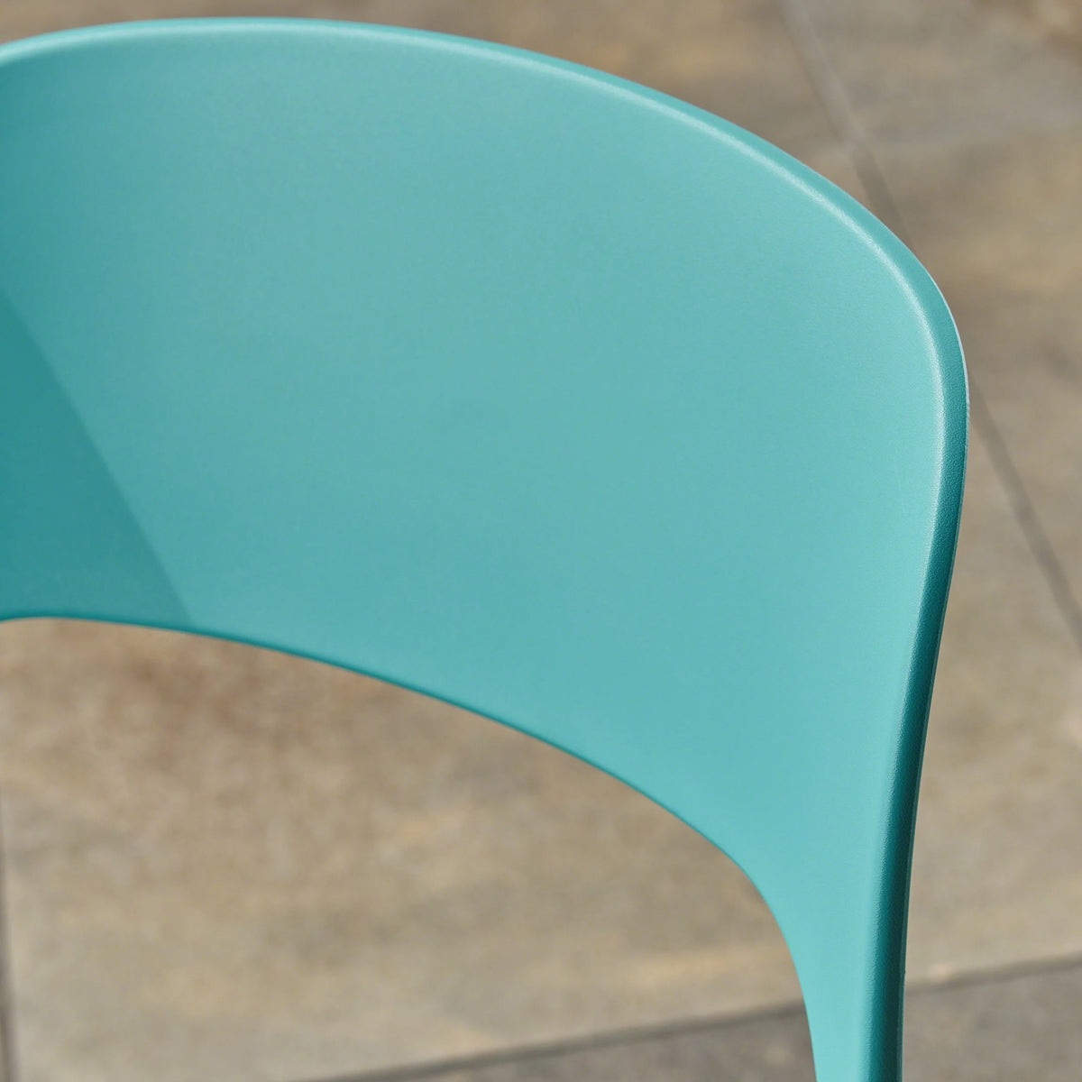 Plastic Stacking Dining Chairs Set of 4 I7407