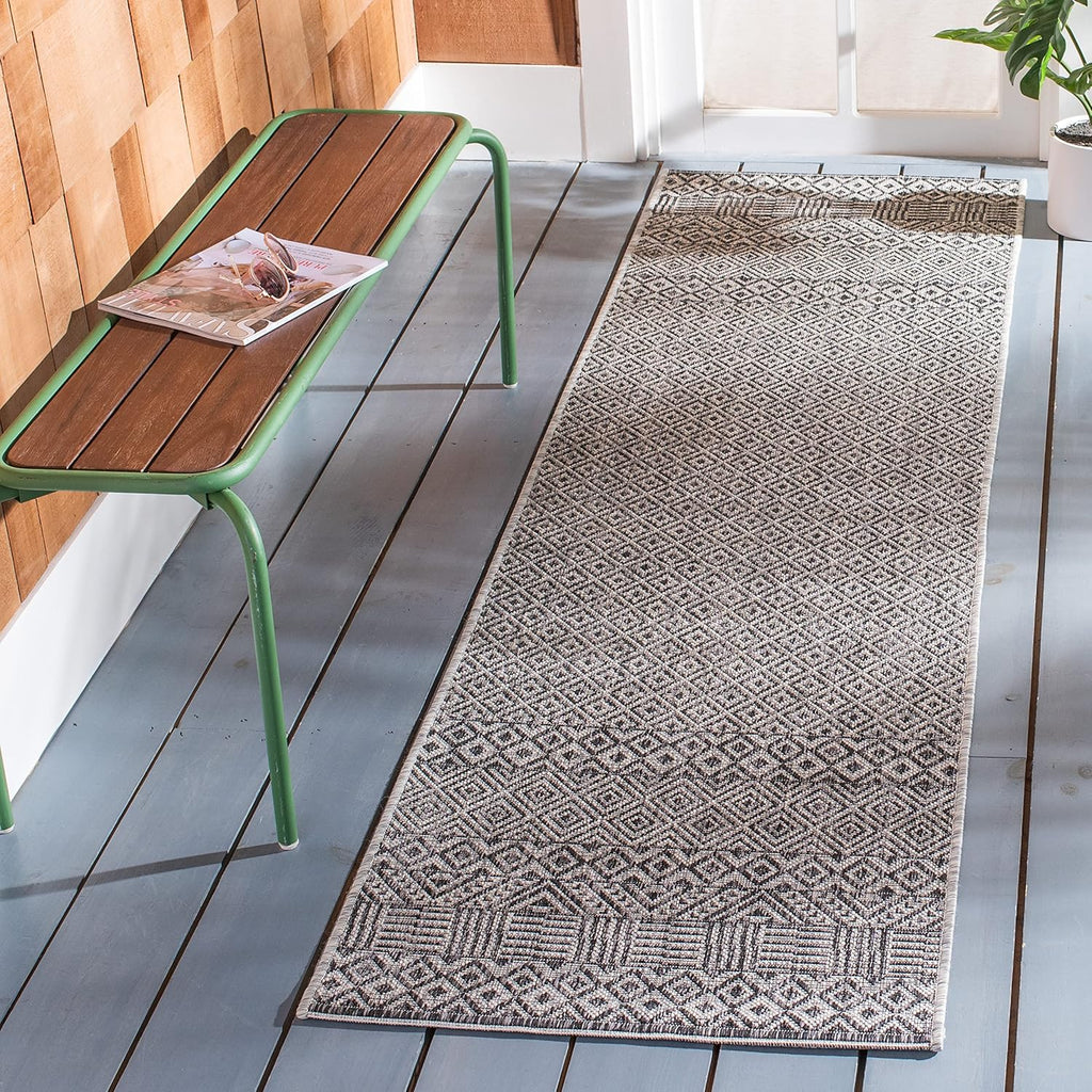 Ivory Green Round Indoor Outdoor Area Rug G98285