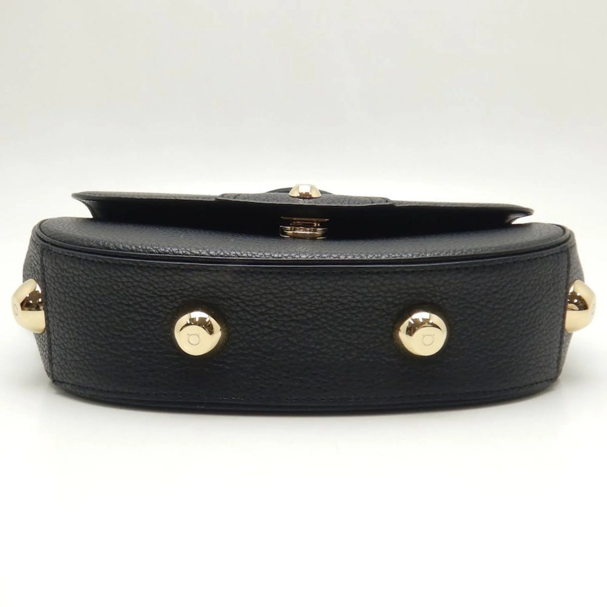 Pre-Owned Calf Handbag L6848