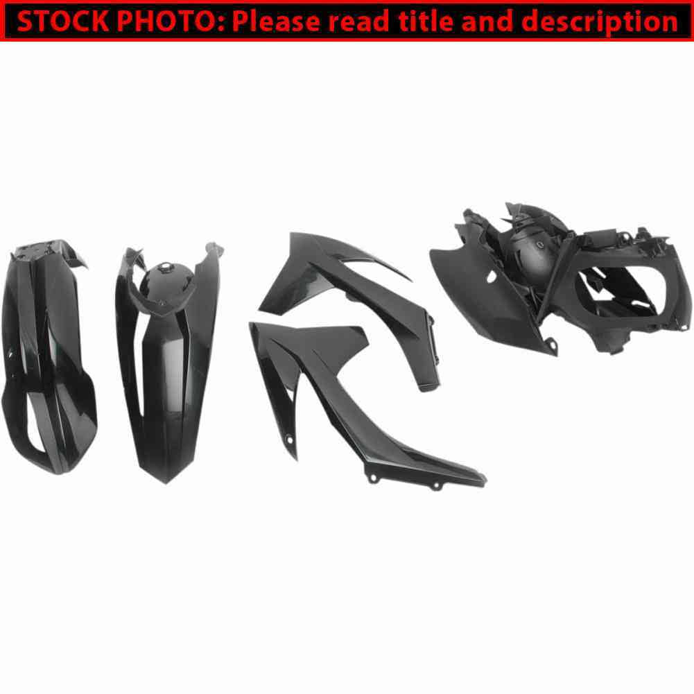 Plastic Kit Black E56041
