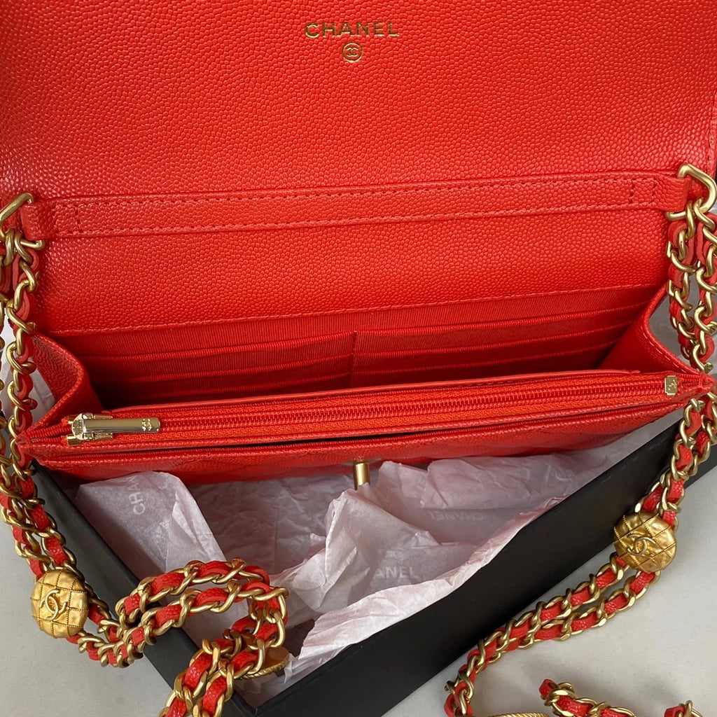 Small Flap Bag Gold Hardware Red Handbag L846