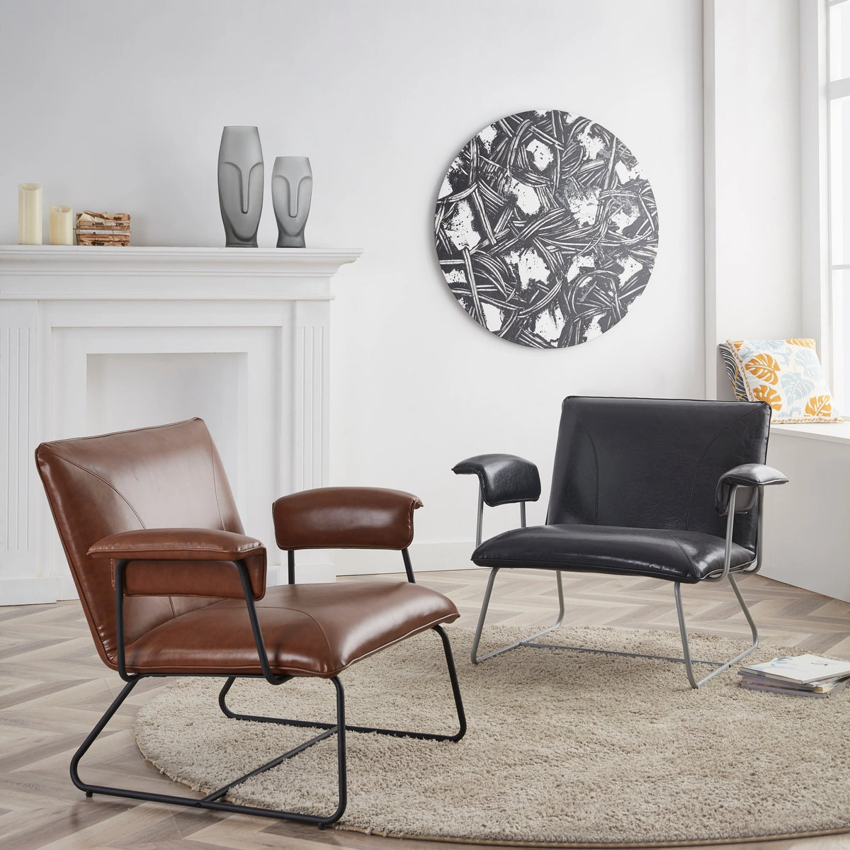 Black Bonded Leather Lounge Arm Chair L96298