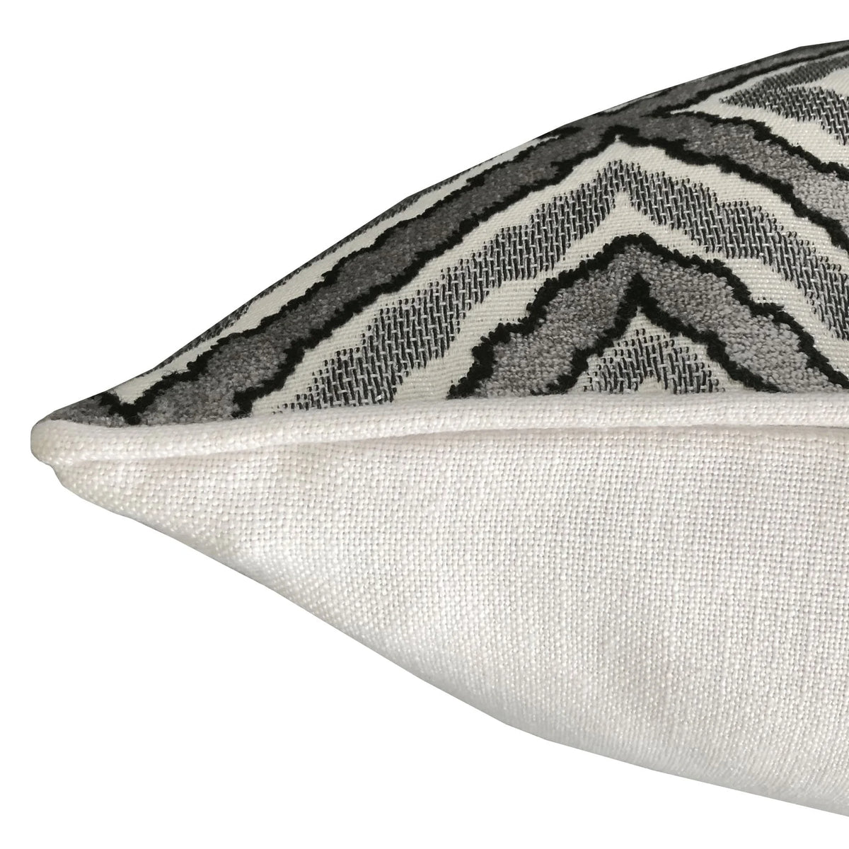 Ebony Velvet Rectangular Pillow S658546