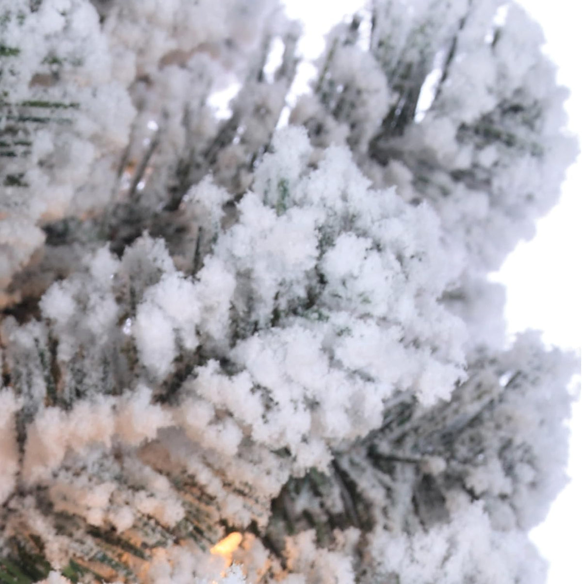 7 ft Pre Lit Clear Flocked Pine Q974
