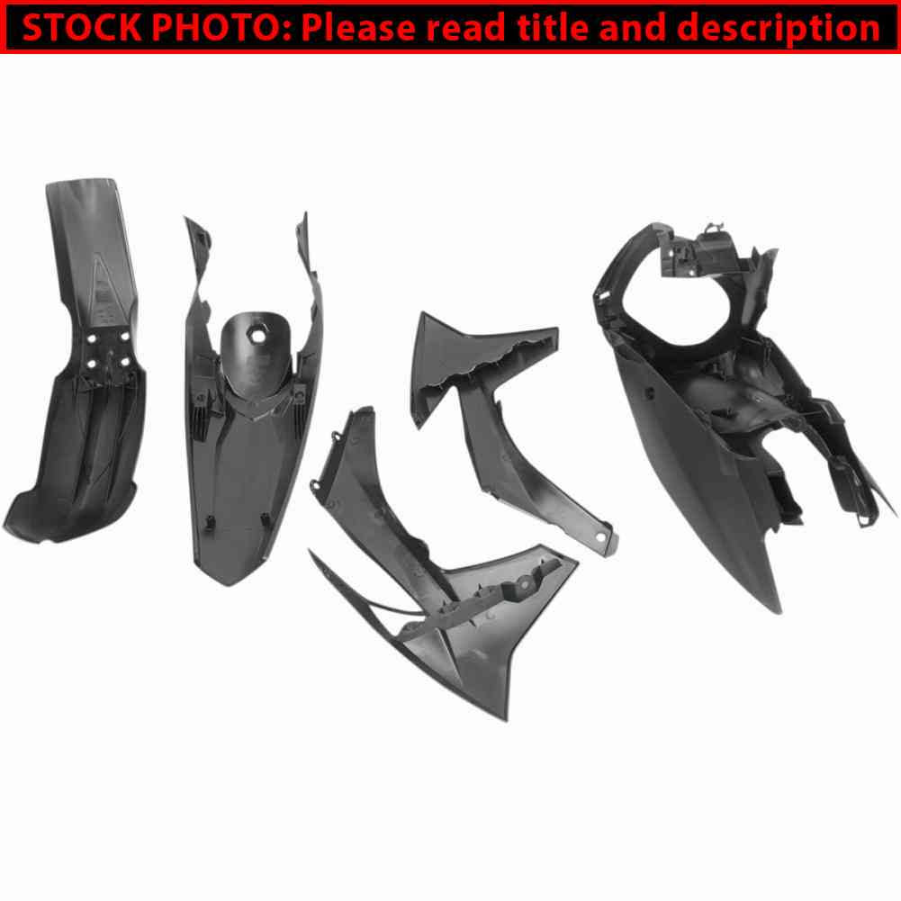 Plastic Kit Black E56041