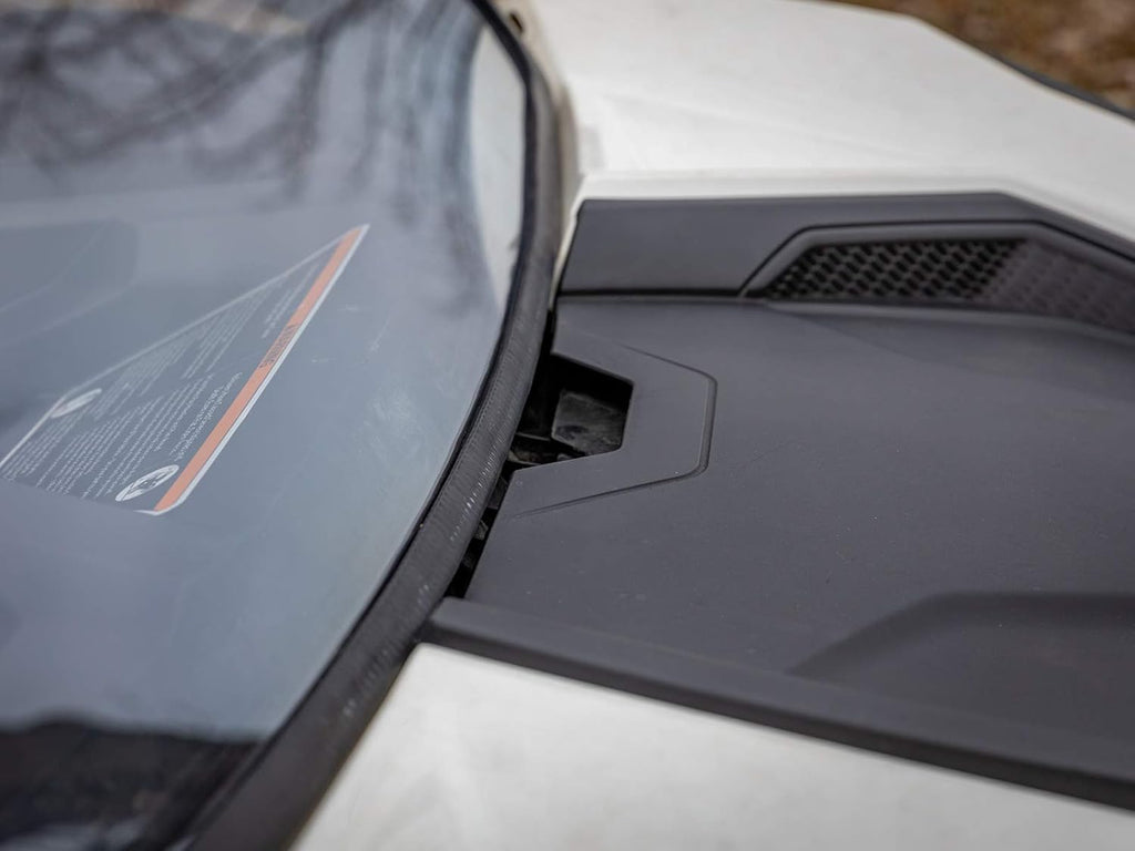 Half Windshield Polycarbonate Construction M588