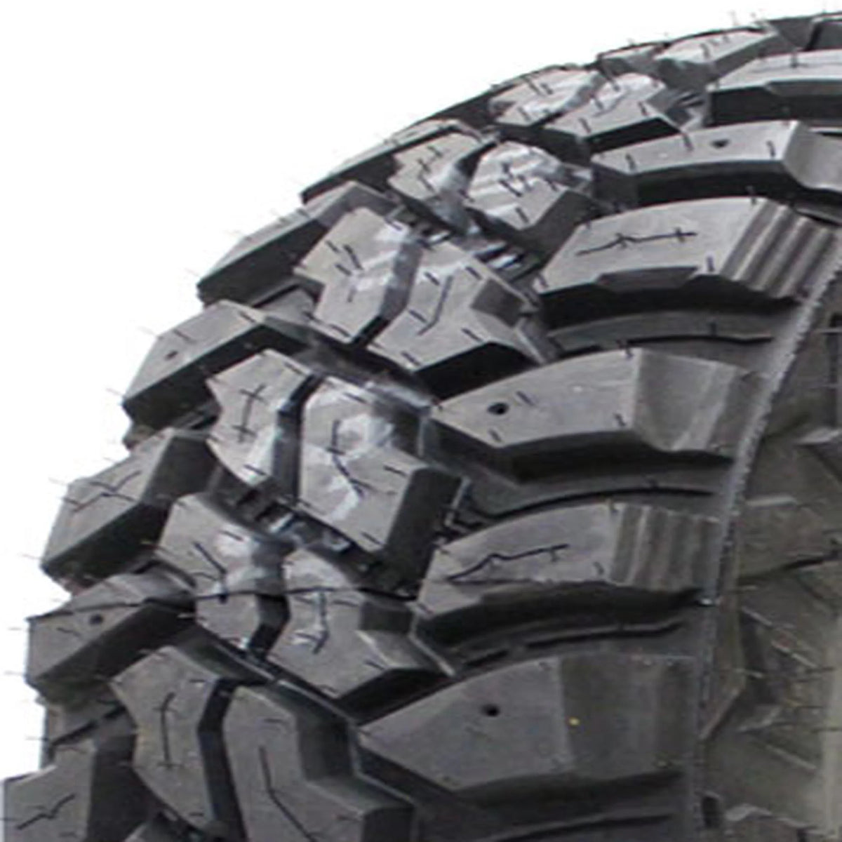 Mud Terrain Light Truck Tire J14191