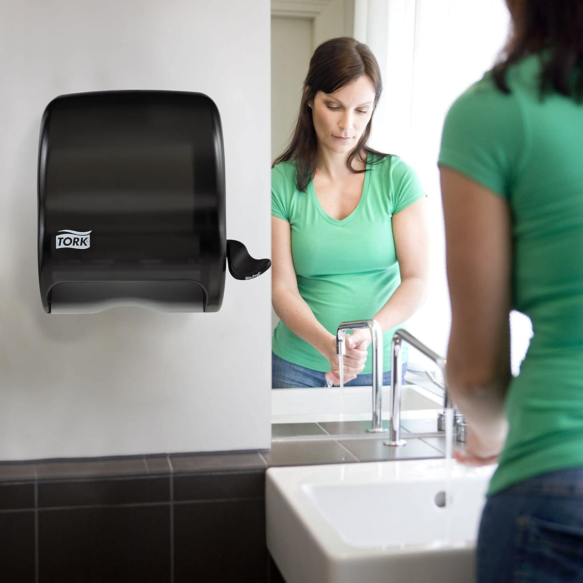 Paper Hand Towel Roll Lever Dispenser H21 T154